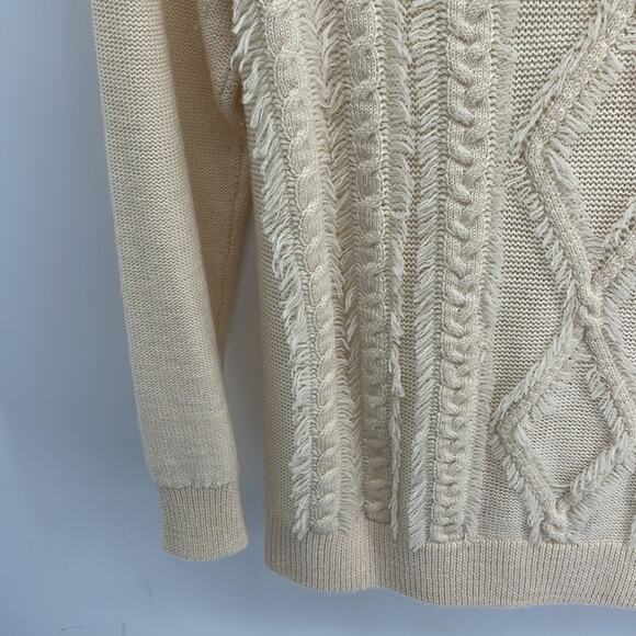 J. Crew 100% merino wool cable knit eyelash fringe crewneck pullover sweater M - Picture 3 of 7
